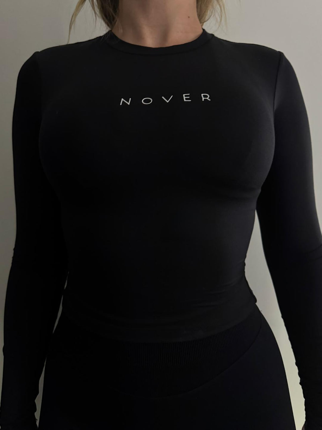 Sleek Aura Long Sleeve - Midnight
