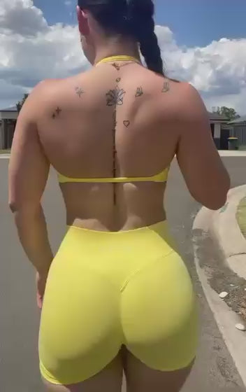 Signature Shorts - Butter